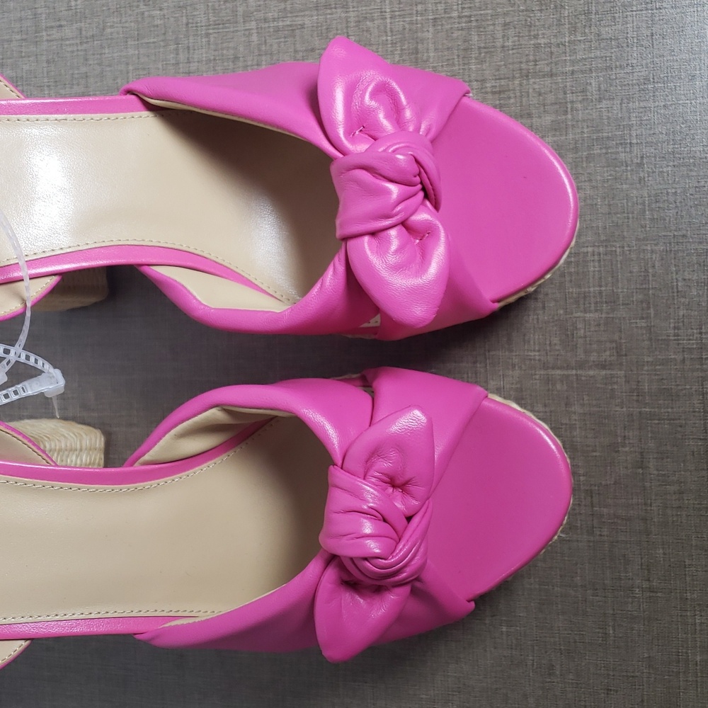 Michael Kors‎ Sadie Pink  Leather Bow Platform Sandals - SZ 8.5 - NWOT - Picture 3 of 11